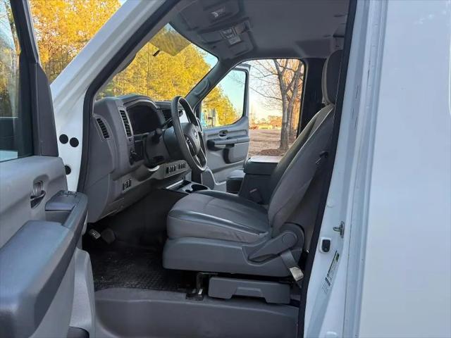 2021 Nissan 2500 SV Standard Roof V6