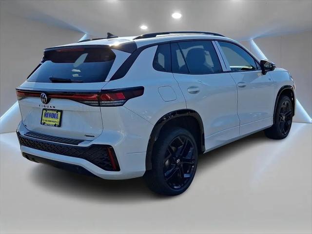 2026 Volkswagen Tiguan SE R-Line Black