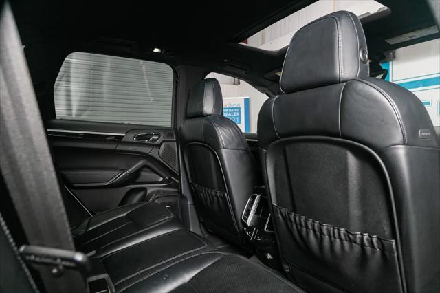 2012 Porsche Cayenne Cayenne