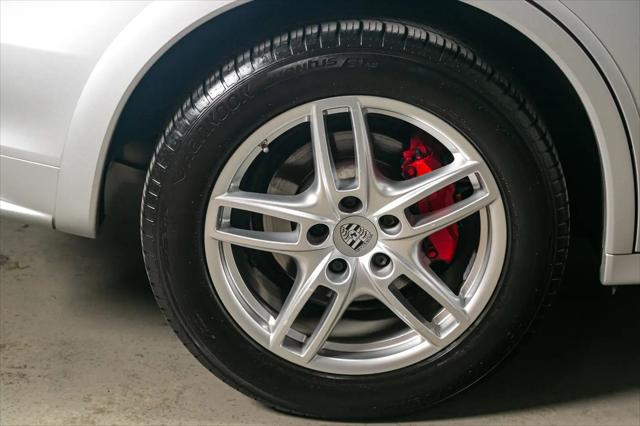 2012 Porsche Cayenne Cayenne
