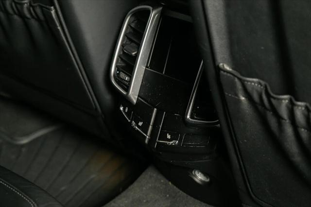 2012 Porsche Cayenne Cayenne