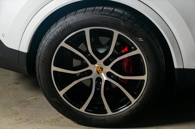 2024 Porsche Cayenne S