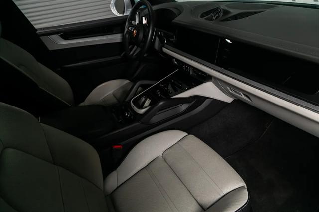 2024 Porsche Cayenne S