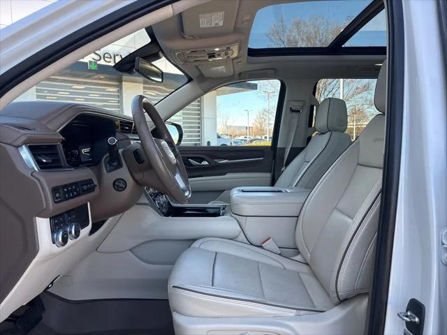 2022 GMC Yukon 4WD Denali