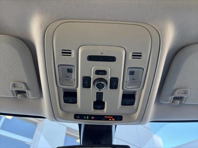 2022 GMC Yukon 4WD Denali
