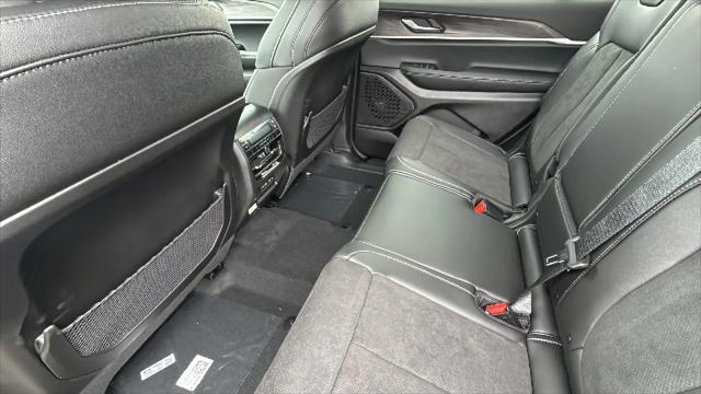 2026 Jeep Grand Cherokee L Altitude 4x4