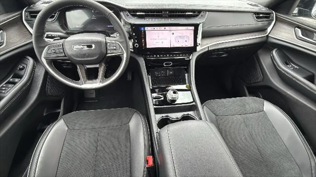 2026 Jeep Grand Cherokee L Altitude 4x4