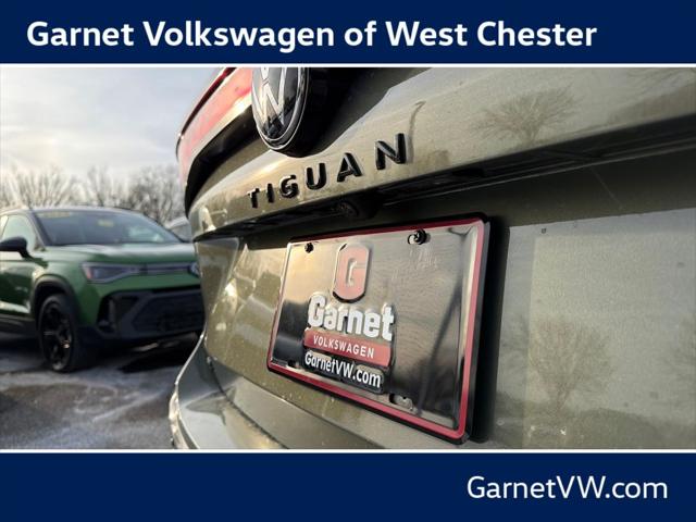 2026 Volkswagen Tiguan SE R-Line Black