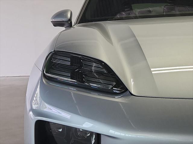 2026 Porsche Macan Electric 4