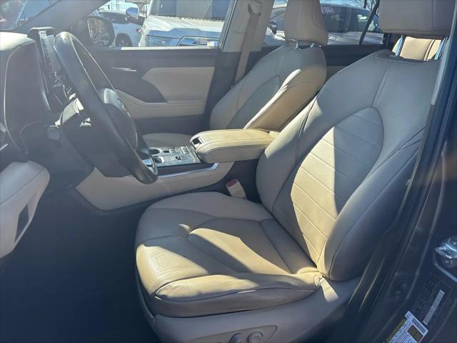 2020 Toyota Highlander Hybrid XLE