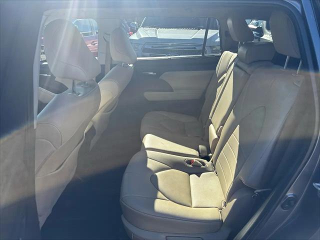 2020 Toyota Highlander Hybrid XLE
