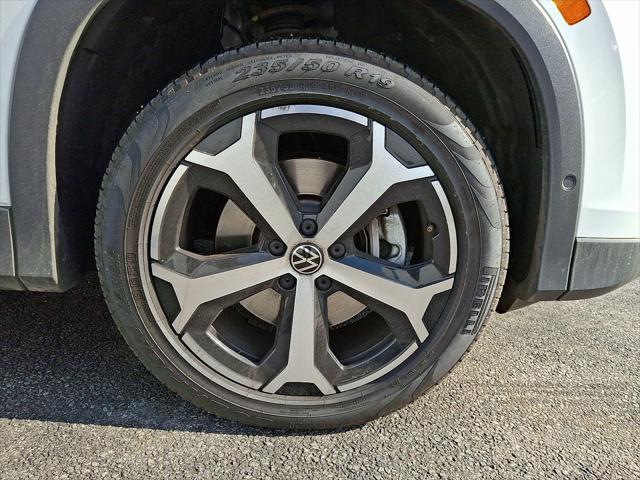 2025 Volkswagen Tiguan 2.0T SE