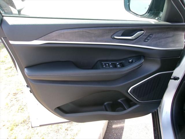 2026 Jeep Grand Cherokee Limited 4x4