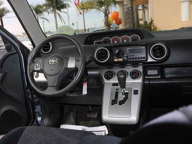 2012 Scion xB Release Series 9.0