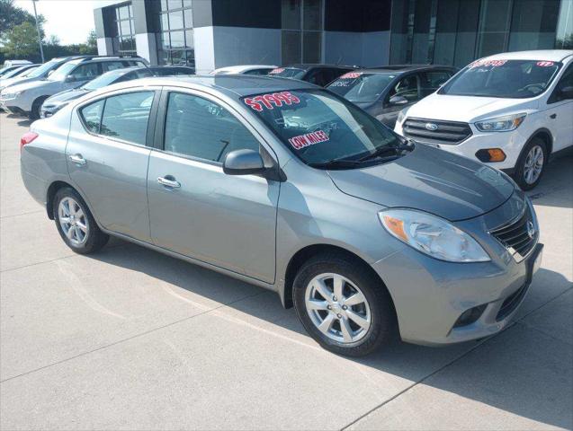 2012 Nissan Versa 1.6 SL for sale in Fond Du Lac, WI
