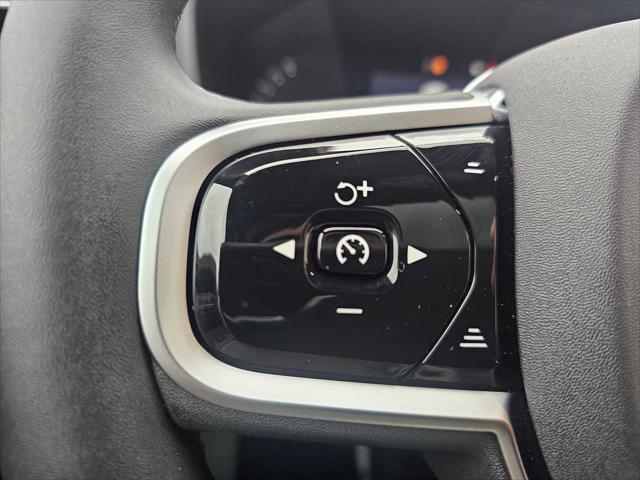 2026 Volvo XC60 B5 Core