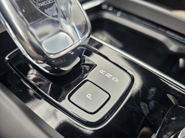 2026 Volvo XC60 B5 Core