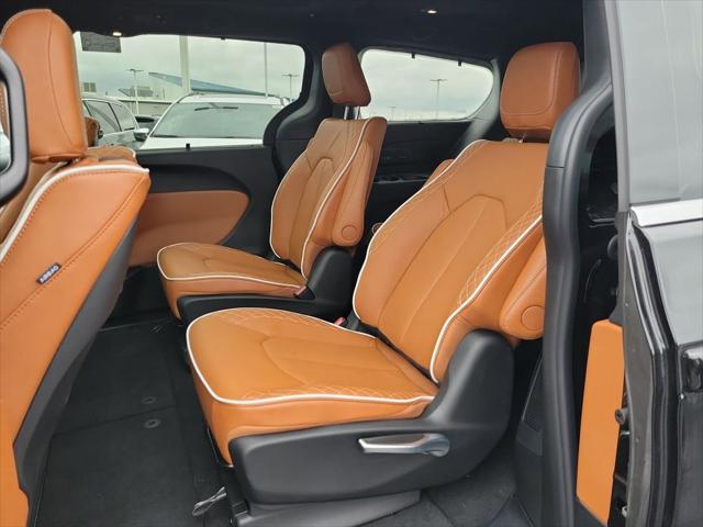 2026 Chrysler Pacifica Pinnacle AWD