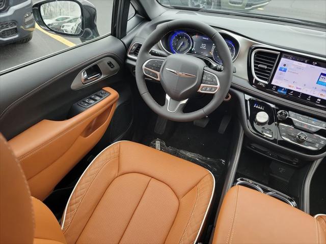 2026 Chrysler Pacifica Pinnacle AWD