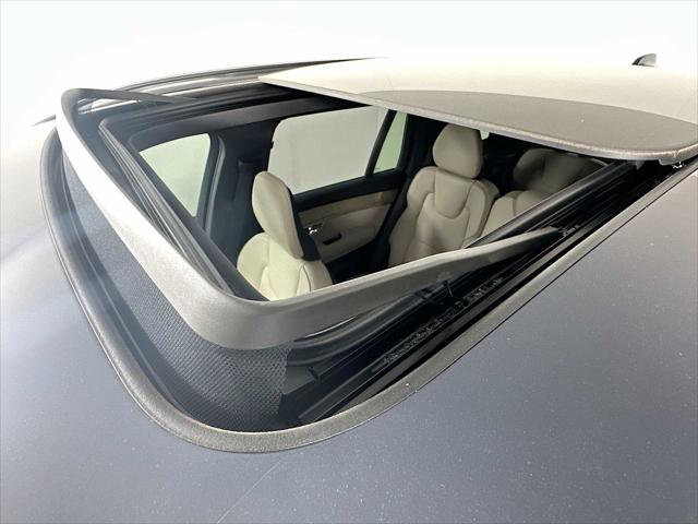2026 Volvo XC90 Plug-In Hybrid Plus, T8 AWD, Electric/Gasoline, Bright, 7 Seats