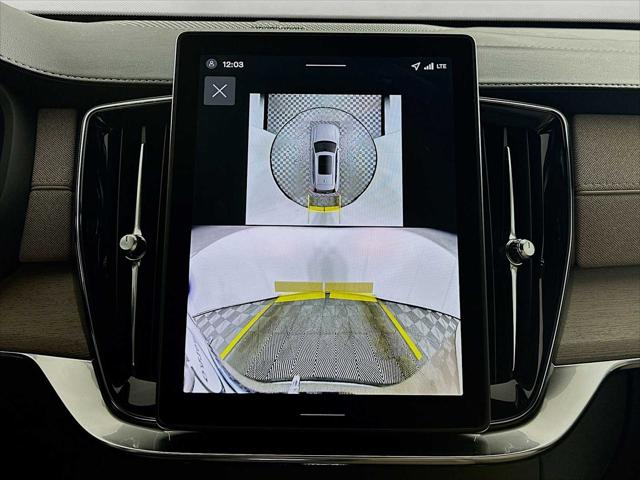 2026 Volvo XC90 Plug-In Hybrid Plus, T8 AWD, Electric/Gasoline, Bright, 7 Seats