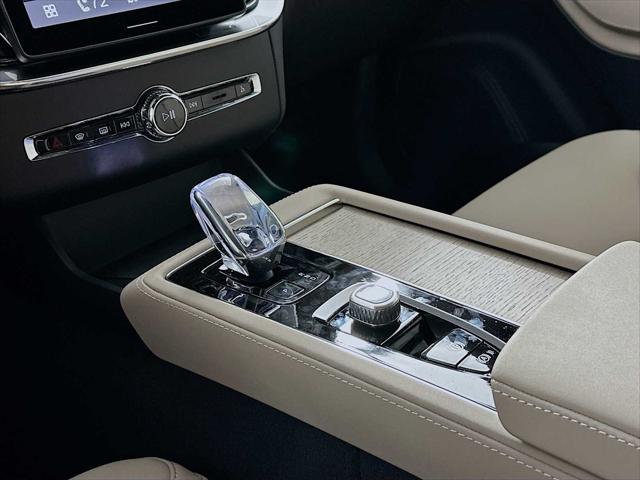2026 Volvo XC90 Plug-In Hybrid Plus, T8 AWD, Electric/Gasoline, Bright, 7 Seats