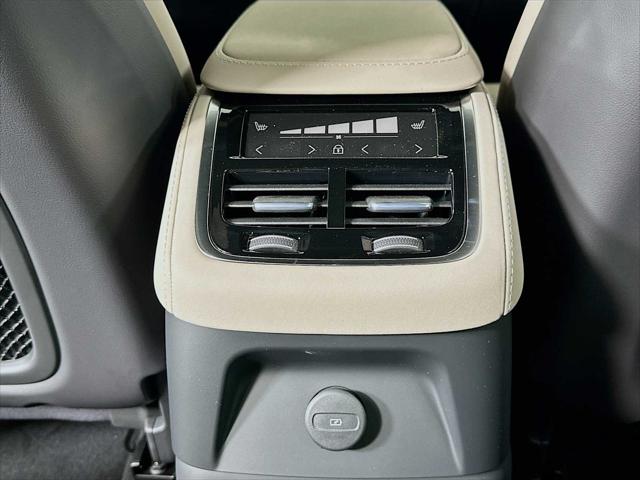 2026 Volvo XC90 Plug-In Hybrid Plus, T8 AWD, Electric/Gasoline, Bright, 7 Seats