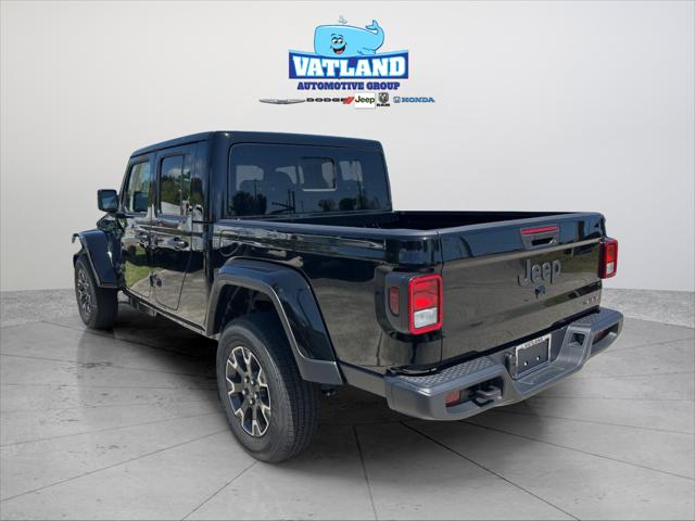 2026 Jeep Gladiator GLADIATOR SAHARA 4X4