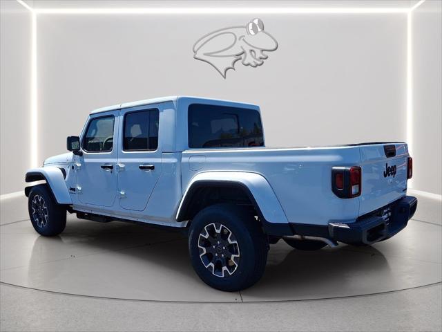 2026 Jeep Gladiator GLADIATOR SAHARA 4X4 2026 Jeep Gladiator GLADIATOR SAHARA 4X4