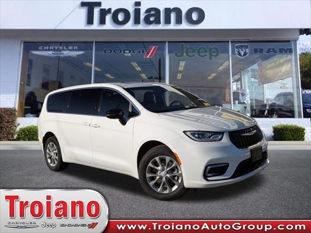 2026 Chrysler Pacifica PACIFICA SELECT AWD