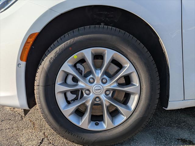 2026 Chrysler Pacifica Select AWD