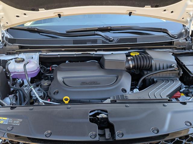 2026 Chrysler Pacifica Select AWD