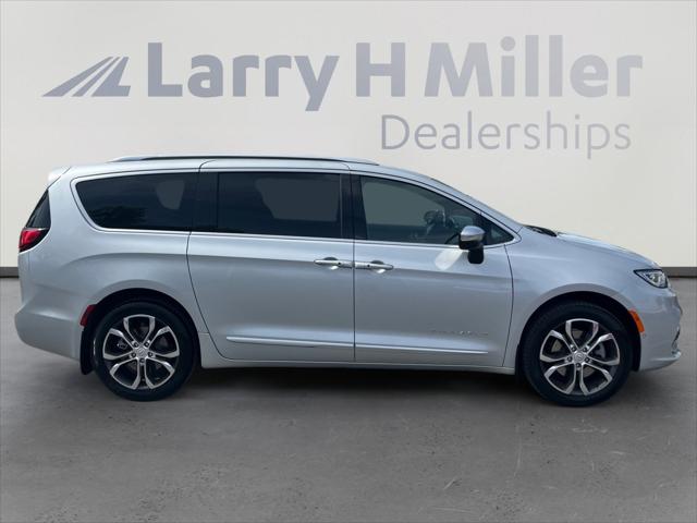 2026 Chrysler Pacifica Pinnacle AWD