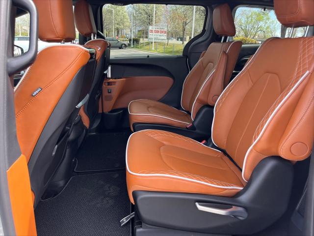2026 Chrysler Pacifica Pinnacle AWD