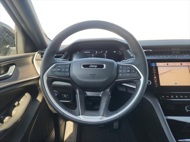 2026 Jeep Grand Cherokee Altitude 4x2