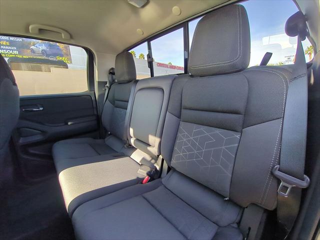 2026 Nissan Frontier Crew Cab SV 4x2