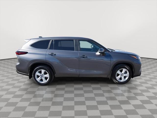 2024 Toyota Highlander LE 2024 Toyota Highlander LE