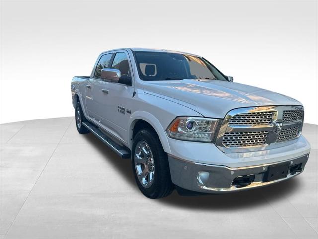 2017 RAM 1500 Laramie Crew Cab 4x2 57 Box