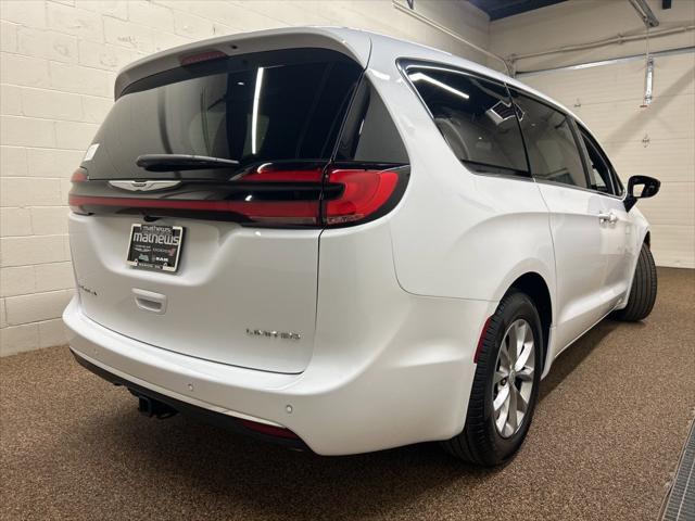 2026 Chrysler Pacifica PACIFICA LIMITED 2026 Chrysler Pacifica PACIFICA LIMITED