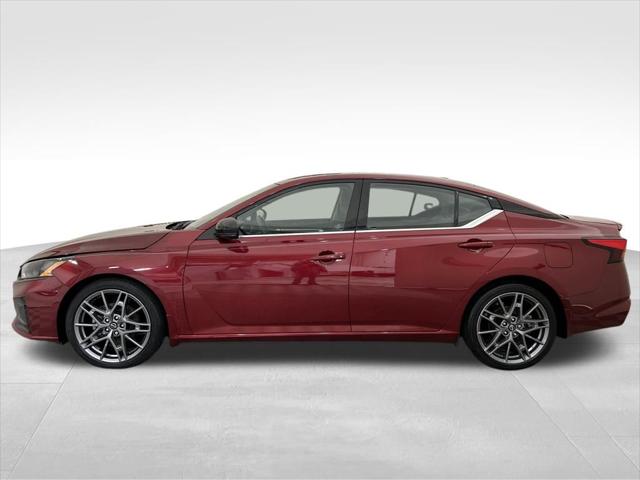 2023 Nissan Altima SR VC-Turbo FWD