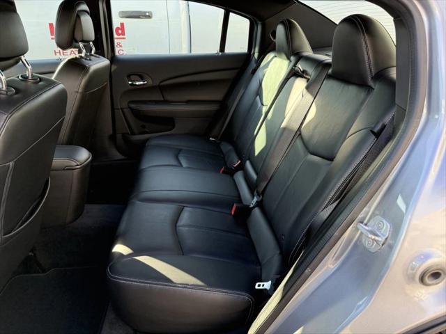 2014 Chrysler 200 Limited