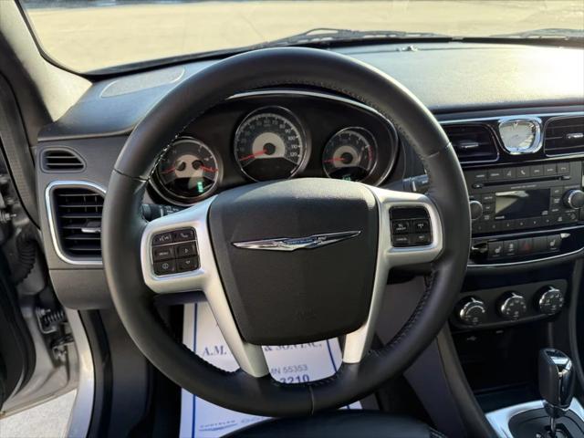 2014 Chrysler 200 Limited