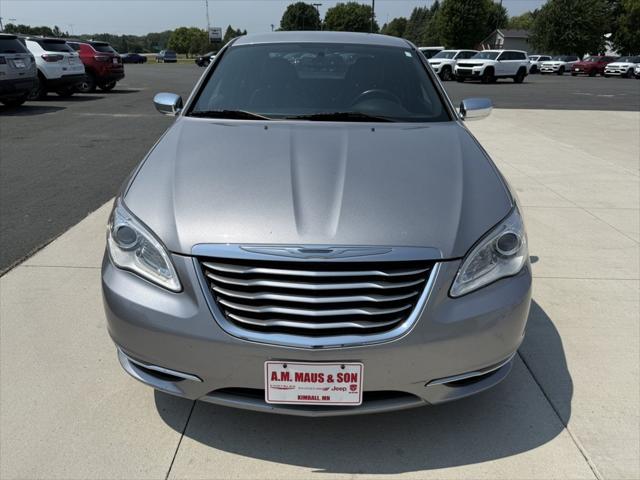 2014 Chrysler 200 Limited