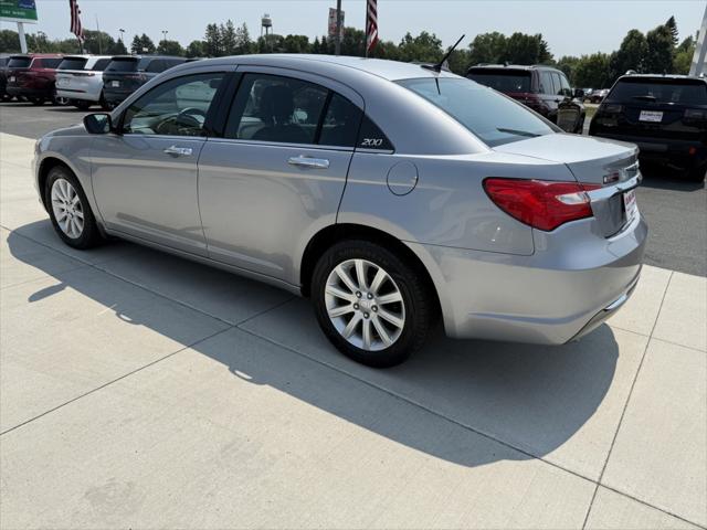 2014 Chrysler 200 Limited