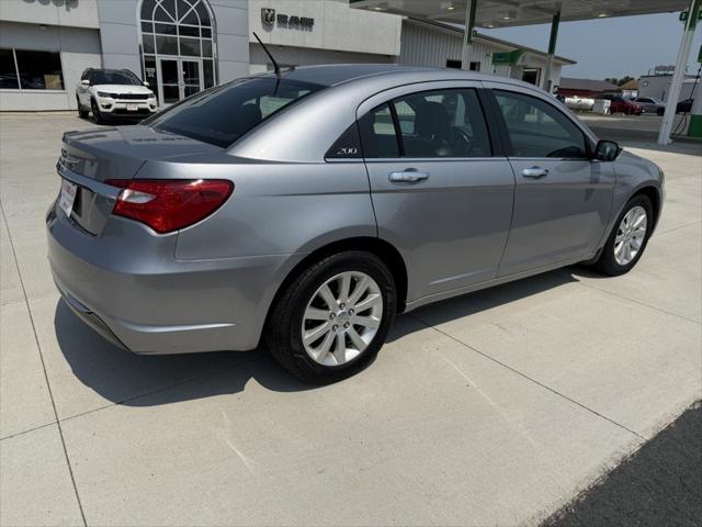 2014 Chrysler 200 Limited