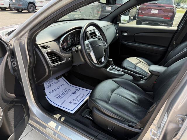 2014 Chrysler 200 Limited