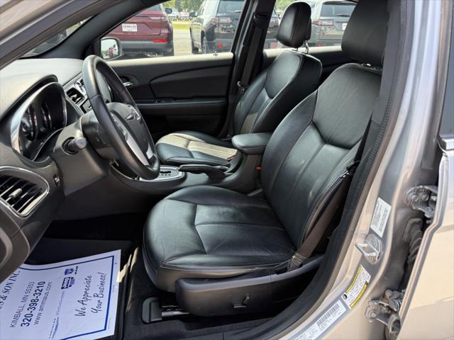 2014 Chrysler 200 Limited