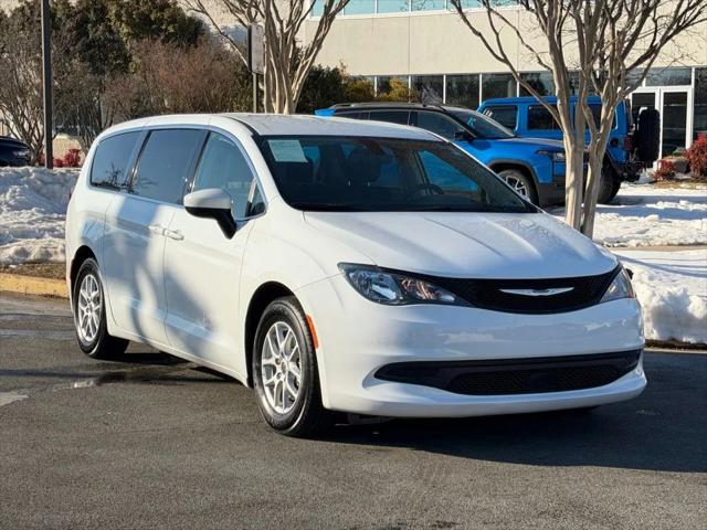 2022 Chrysler Voyager LX 2022 Chrysler Voyager LX