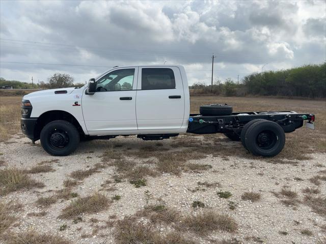 2026 RAM Ram 3500 Chassis Cab RAM 3500 TRADESMAN CREW CAB CHASSIS 4X4 60 CA