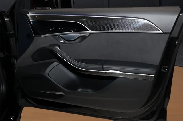 2022 Audi S8 TFSI quattro Tiptronic